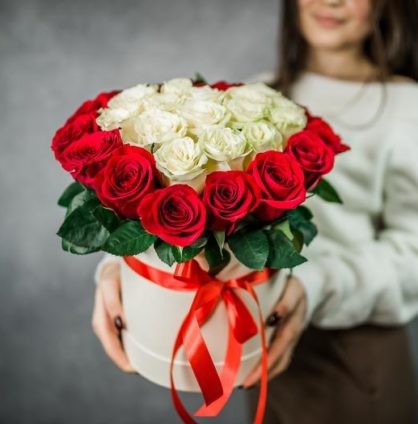 Букет цветов "Шляпная коробка Мое сердце" Букет цветов "Шляпная коробка Мое сердце"